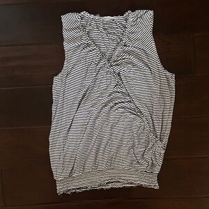 Striped Sleeveless Motherhood Nursing Top Size Small Petite.